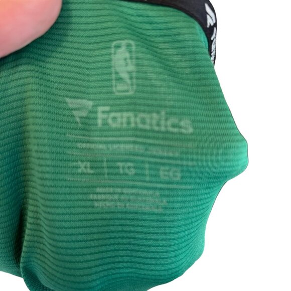 Boston Celtics Kyrie Irving #11 Fanatics V-Neck T-Shirt XL - Picture 3 of 4